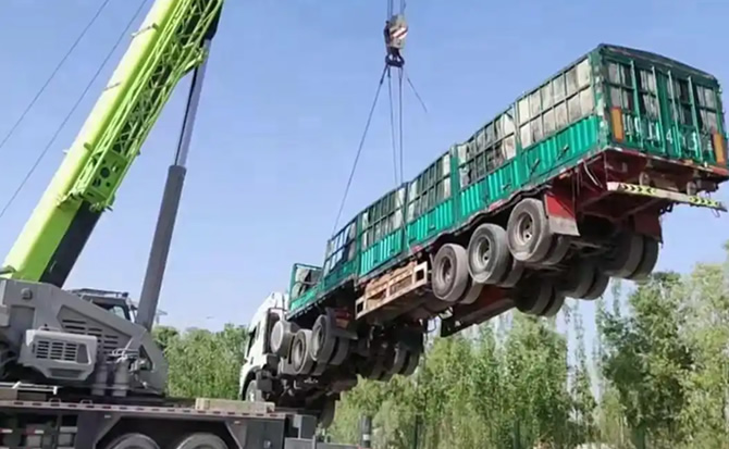 乌达区道路脱困救援案例